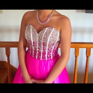 Prom Dress. Size 4.